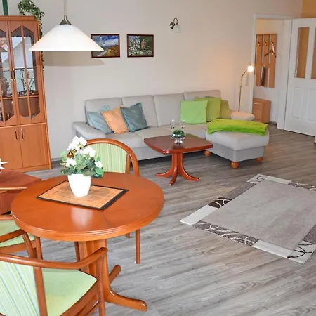 Seelilie 2 Apartment Glowe